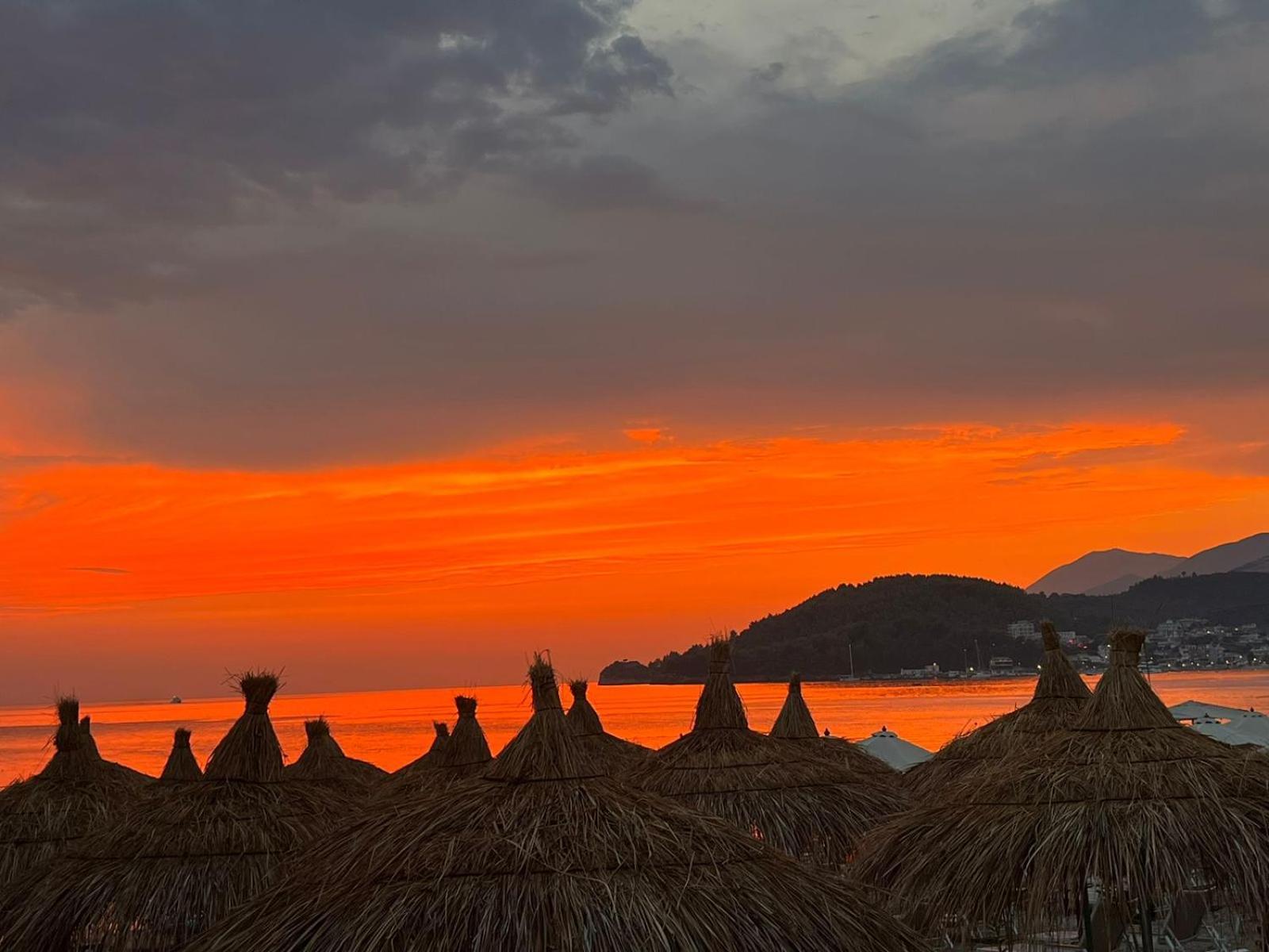 Hotel Billy Himare Esterno foto