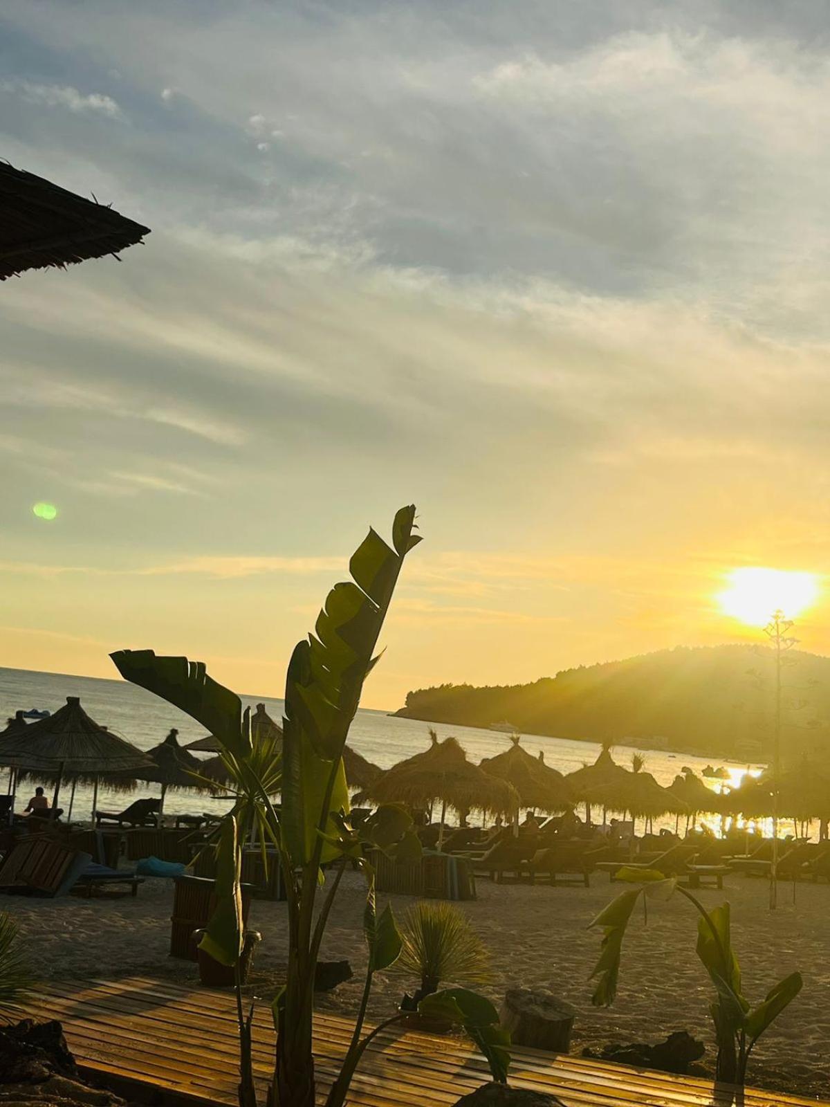 Hotel Billy Himare Esterno foto