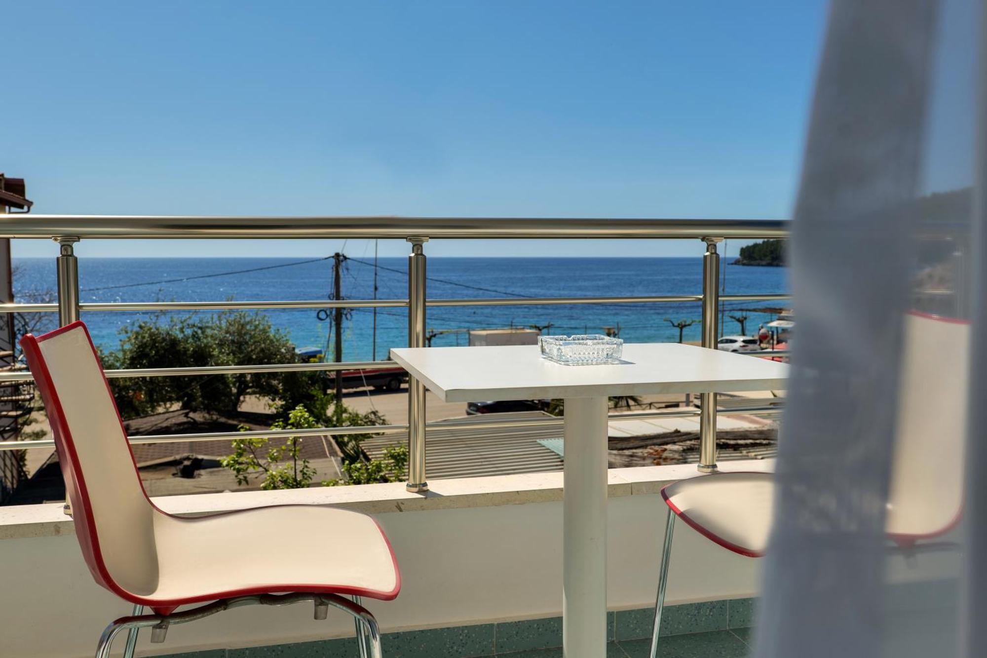 Hotel Billy Himare Esterno foto